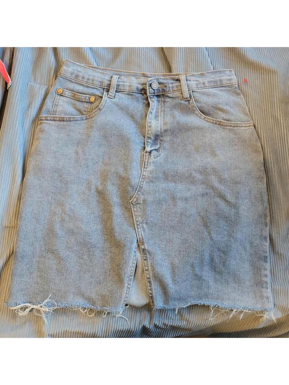 Light Blue Denim Skirt with Frayed Hem Size 6/7